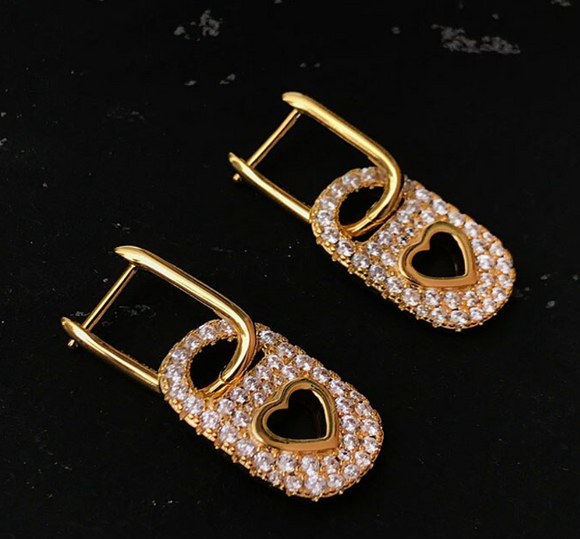 High Quality APM Brand Style Paved Can Tap Earring